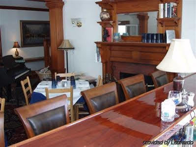 Belfast Breeze Inn Extérieur photo